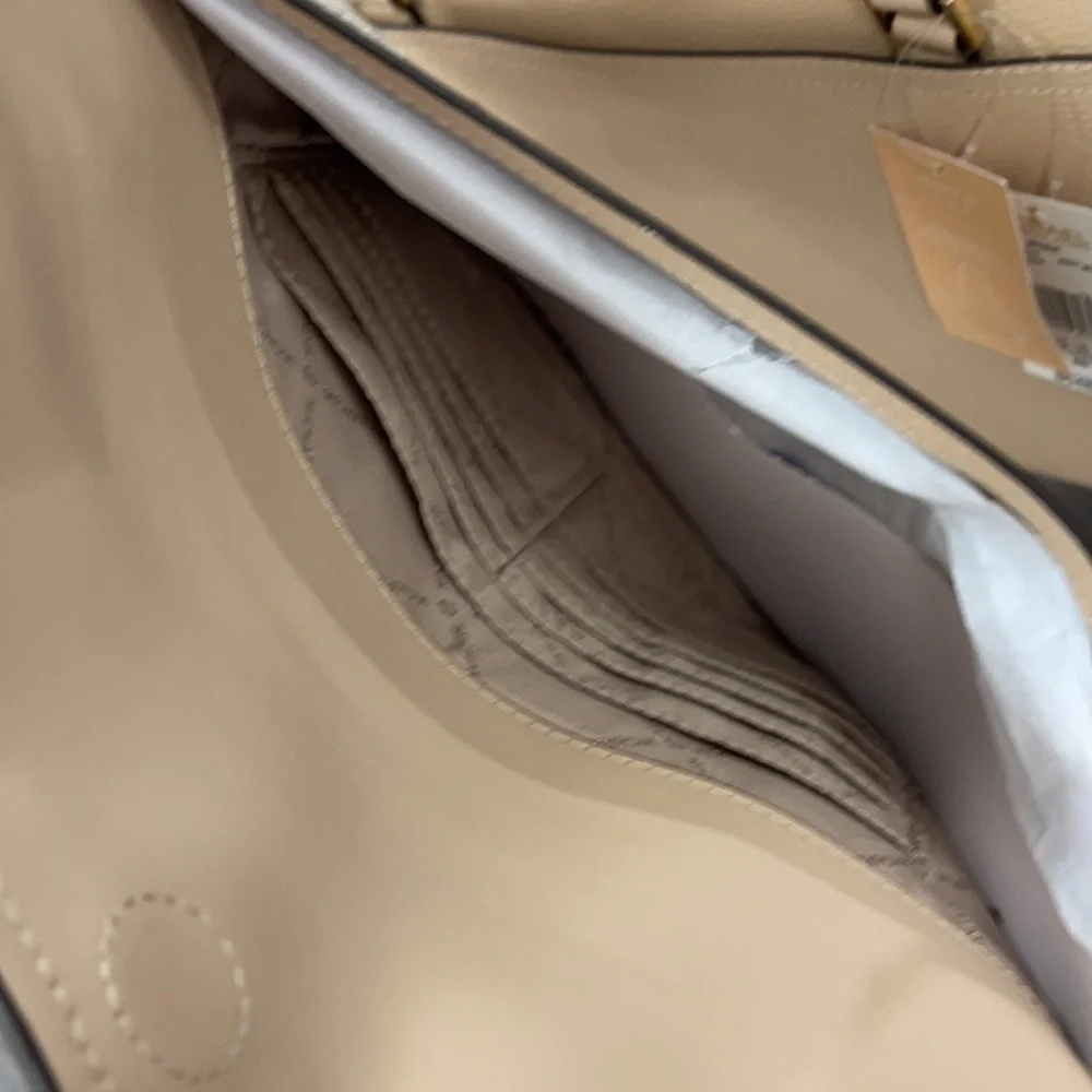 Michael Kors Maisie Large Pebbled Leather 3-in-1 Tote Bag - Picture 7 of 16